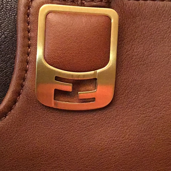 Fendi chameleon handbag - Picture 4 of 14